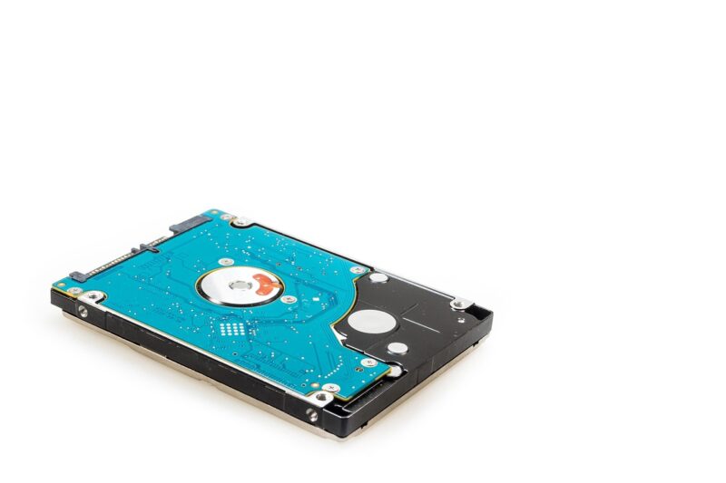 Pevný disk pripravený na výmenu za nový SSD