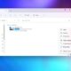 Okno Prieskumníka súborov v systéme Windows 11 s otvoreným priečinkom Tento počítač a diskom Windows (C:); vpravo je rozbalená kontextová ponuka s položkami Zobraziť, Zoradiť podľa, Zoskupiť podľa, Vlastnosti a Zobraziť ďalšie možnosti, v pozadí farebná plocha.